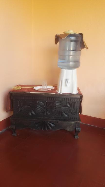 Hostal Morenos Antigua Buitenkant foto