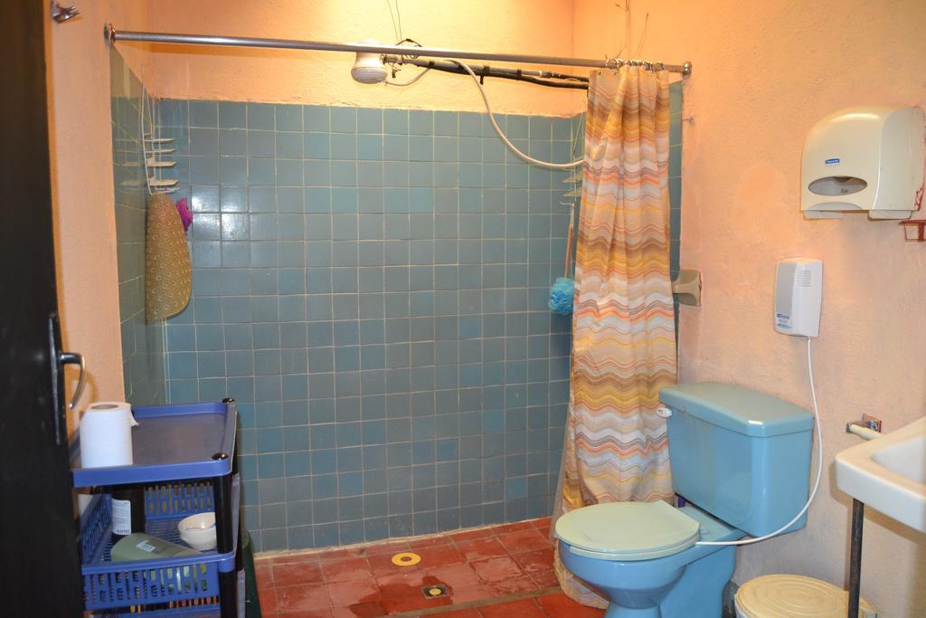 Hostal Morenos Antigua Buitenkant foto